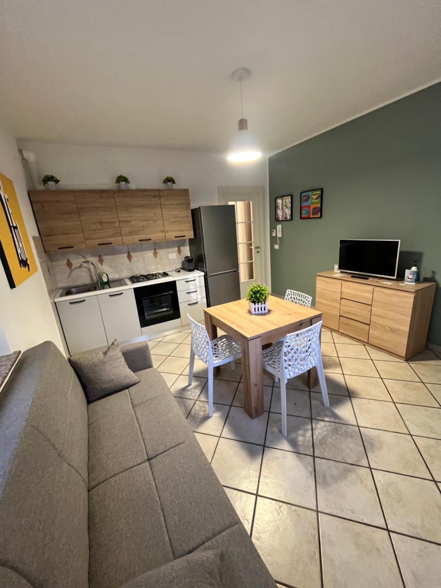 Appartamento In Villa Nico'S Home Gallarate Kültér fotó