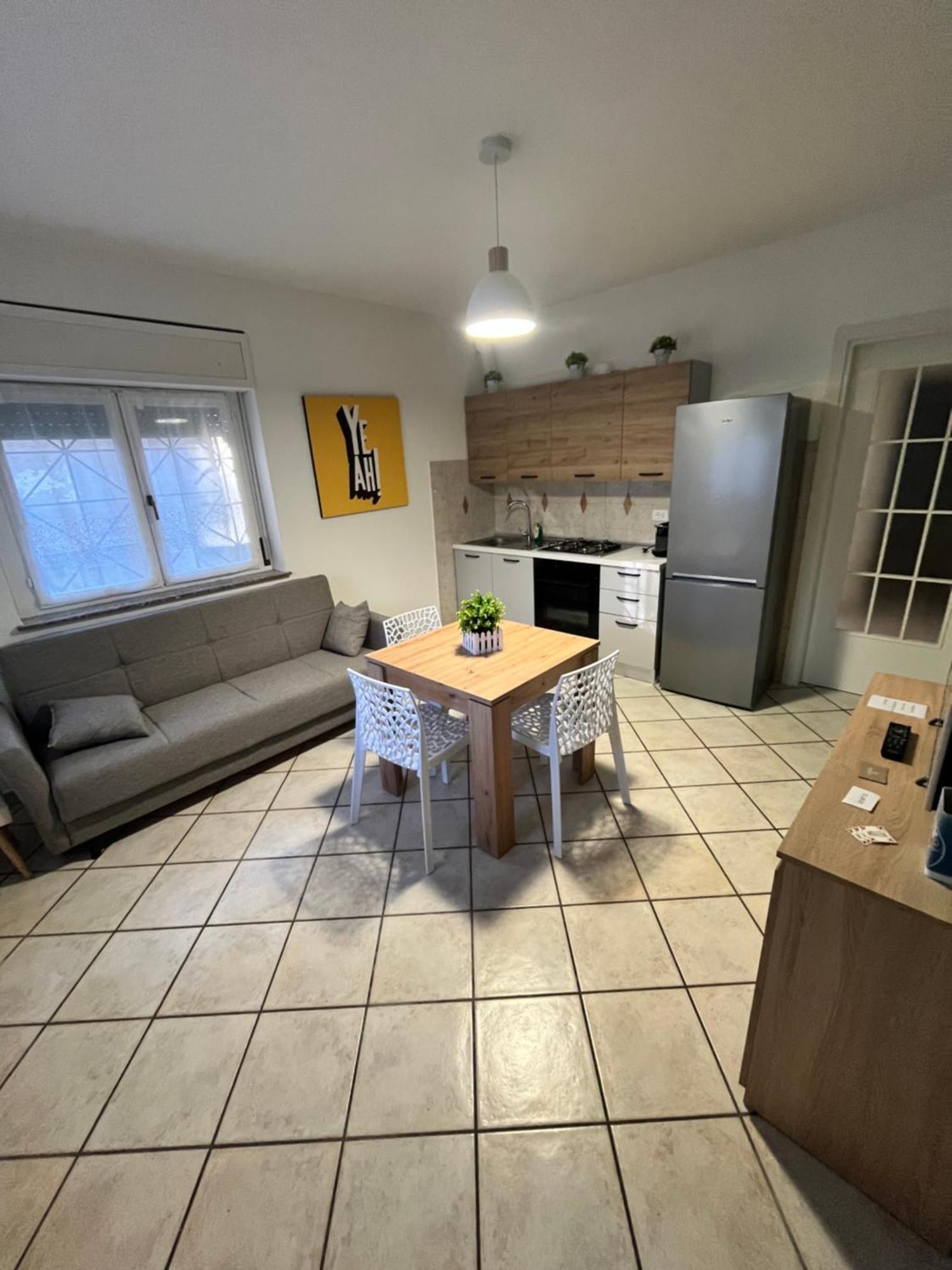 Appartamento In Villa Nico'S Home Gallarate Kültér fotó