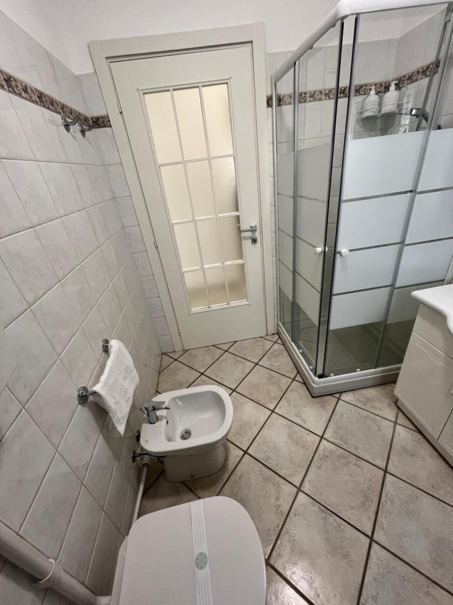 Appartamento In Villa Nico'S Home Gallarate Kültér fotó